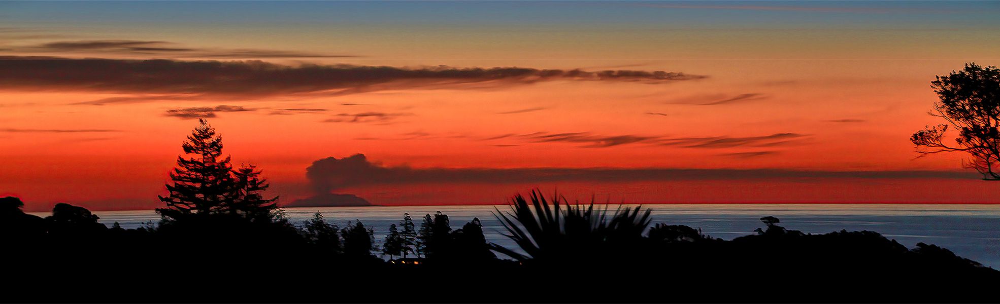 Highway 35 NZ White Island Sunset Whanarua Bay view