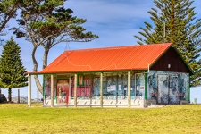 Gisborne Train Station Graeme Mudge Mural Shifted 400x267