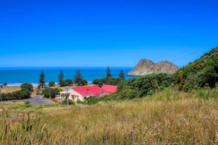 Whangara 400x267
