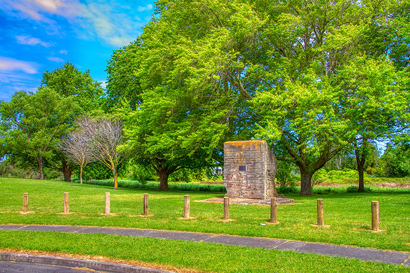 Taruheru Freezing Works Monument 800x533