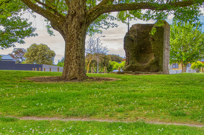 Taruheru Freezing Works Monument rear view 800x533