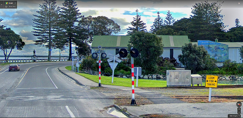 Watties MURAL on Railway Wall 800x389